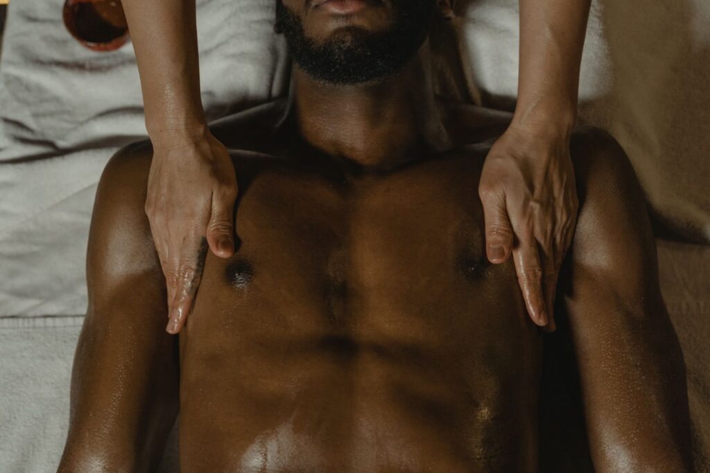 Techniques de massage deep tissue et principes